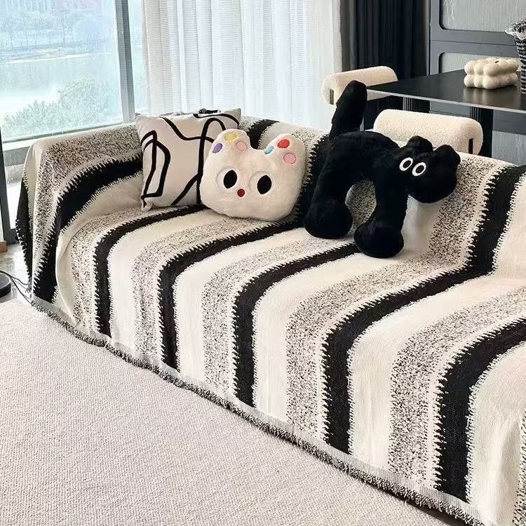 Black & White Sofa Throw